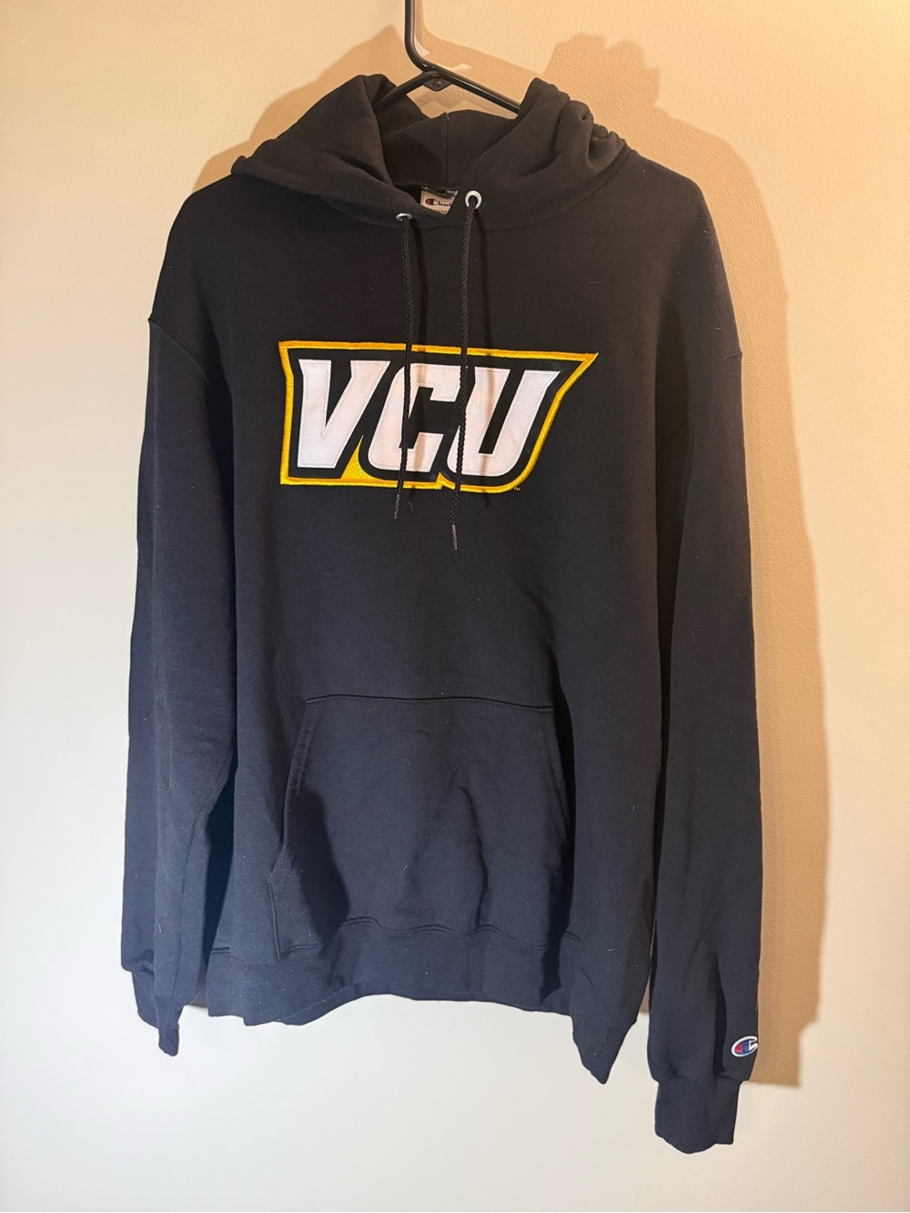 Champion Black Men’s VCU Hoodie Sweatshirt with Yellow & White Logo Large